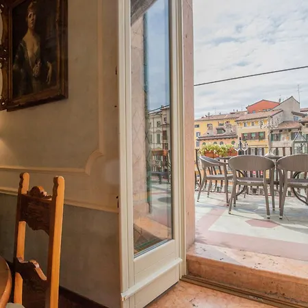 Corte Realdi Piazza Erbe בית הארחה 3*