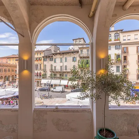 Corte Realdi Piazza Erbe בית הארחה